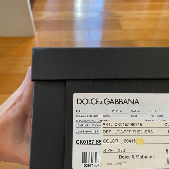 Dolce & Gabbana Sneakers in a mauvy pink with red velvet heart in size 37 - Picture 11 of 12